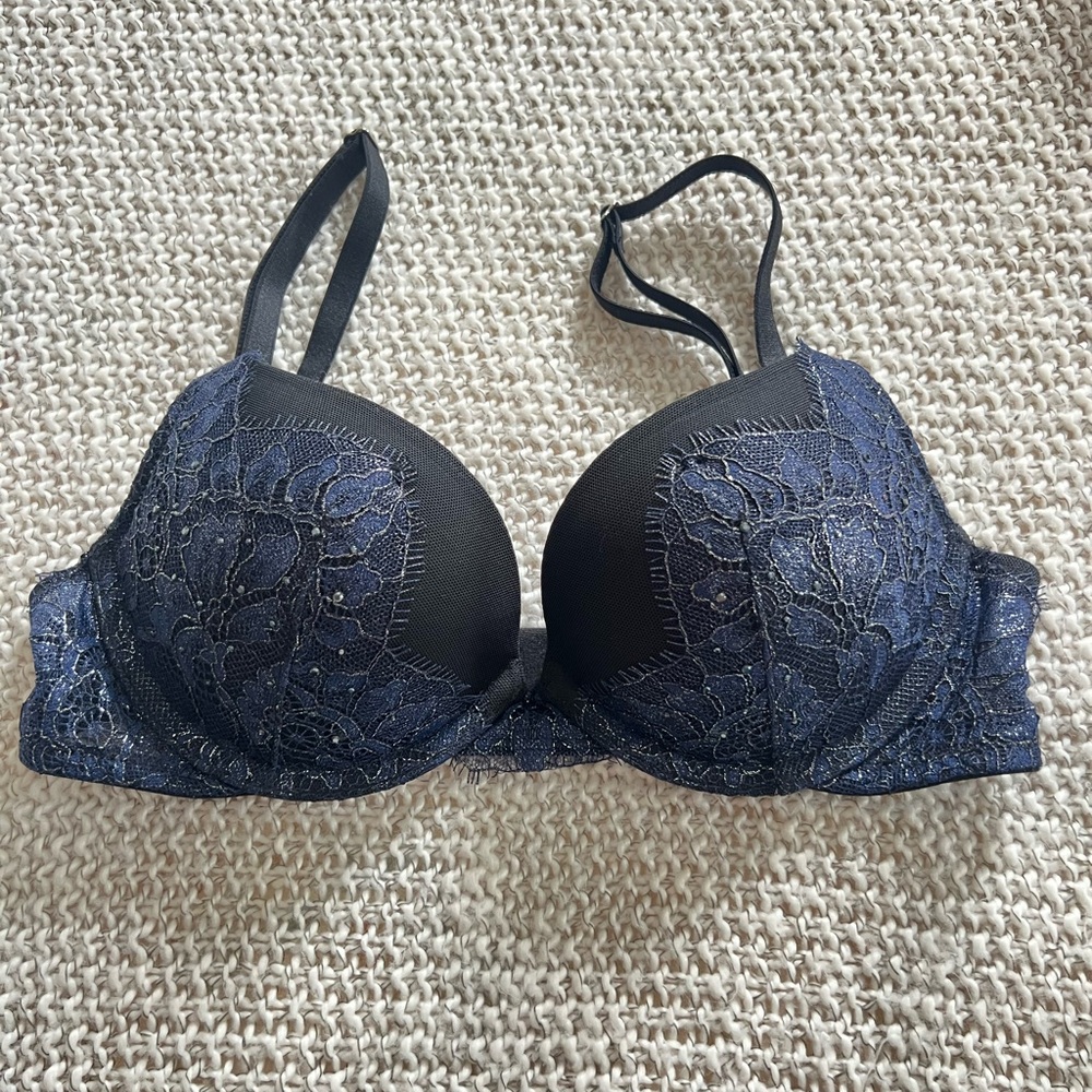 Bra - Picture 2 of 5